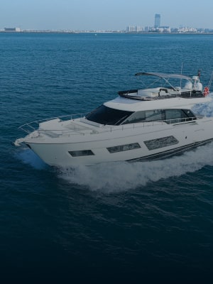 Ferretti 670